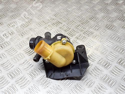 Used Thermostat housing LAND ROVER RANGE ROVER IV (L405) 3.0 TDV6 4x4 (258 hp) 14637841