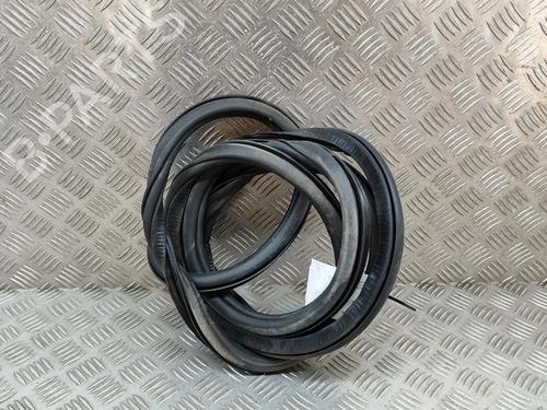 Used Rubber door seal SEAT TARRACO (KN2) 1.5 TSI ACT (150 hp) 28549782