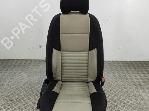 Used Right front seat VOLVO V50 (545) D2 (114 hp) 28546493