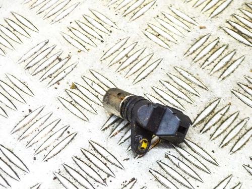 Used Electronic sensor TOYOTA LAND CRUISER 80 (_J8_) 4.0 (FJ80_, FJ80R, FJ80G) (156 hp) 28430277