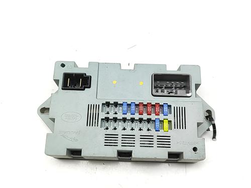 Used Fuse box LAND ROVER DISCOVERY SPORT (L550) 2.0 D 4x4 (180 hp) 30596177