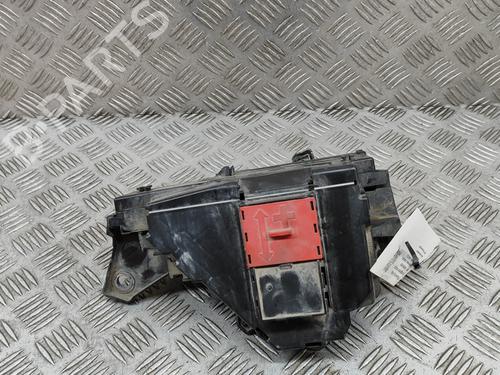 Used Fuse box MERCEDES-BENZ C-CLASS Convertible (A205) C 300 (205.483) (258 hp) 22998685