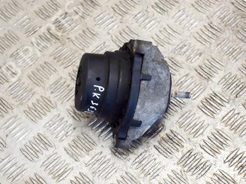 Used Engine mount BMW 3 (F30, F80) 330 d (258 hp) 10187466