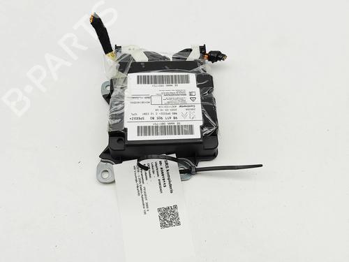 Used ECU airbags ECU airbags PEUGEOT 2008 II (UD_, US_, UY_, UJ_, UR_, UC_) e-2008 (UKZKXZ) (136 hp) 36181095 36181095