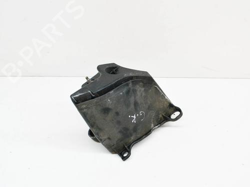 Used Rear bumper bracket PEUGEOT 3008 I MPV (0U_) 1.6 HDi 115 / BlueHDi 115 (116 hp) 8935551