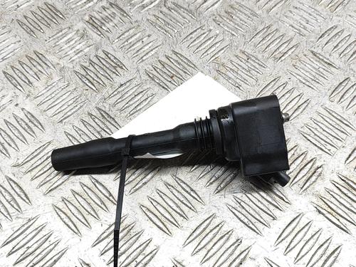 Used Ignition coil Ignition coil BMW 5 (G30, F90) 530 i xDrive (252 hp) 19744081 19744081