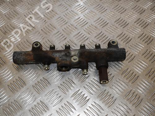Used Injection rail Injection rail TOYOTA PREVIA II (_R3_) 2.0 D-4D (CLR30_, CLR30R) (116 hp) 6735198 6735198