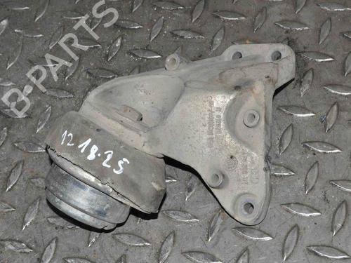 Used Gearbox mount LAND ROVER RANGE ROVER IV (L405) 4.4 SDV8 4x4 (340 hp) 30216078