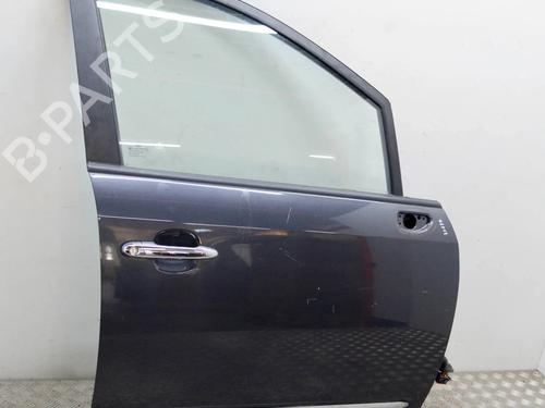 Used Right front door KIA CARENS III MPV (UN) 2.0 CVVT (144 hp) 8842500