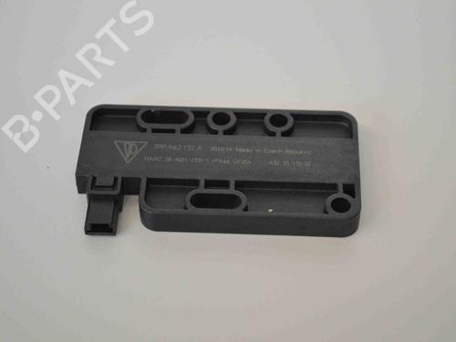 Used Electronic module PORSCHE CAYENNE (92A) 4.8 GTS (420 hp) 30255152