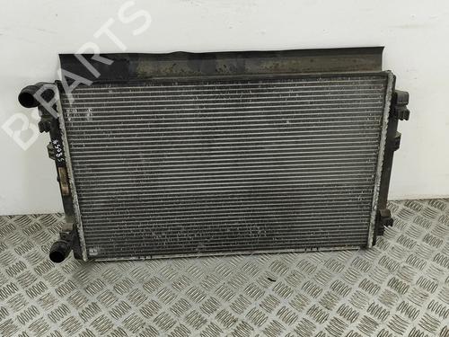 Used Water radiator VW PASSAT B8 (3G2, CB2) 2.0 TDI (150 hp) 30596074
