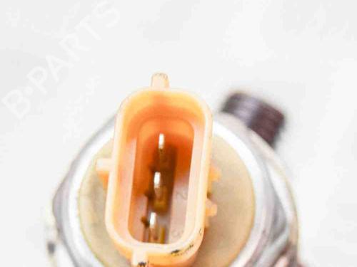 Injection rail MITSUBISHI L200 / TRITON (KJ_, KK_, KL_) 2.4 DI-D 4WD | BP27749492M98