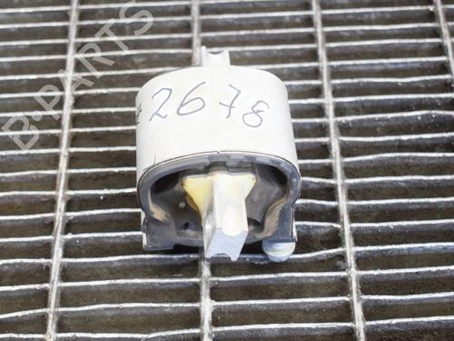 Used Gearbox mount Gearbox mount MERCEDES-BENZ C-CLASS (W205) C 300 BlueTEC Hybrid / h (205.012) (231 hp) 6764791 6764791