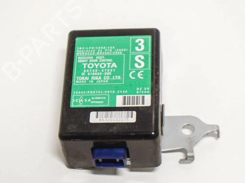 Used Electronic module Electronic module TOYOTA PRIUS (_W3_) 1.8 Hybrid (ZVW3_) (99 hp) 6764803 6764803