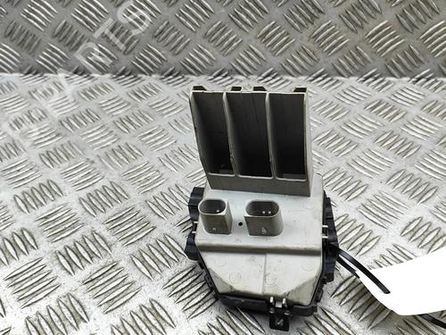 Used Fuse box MERCEDES-BENZ S-CLASS Coupe (C216) CL 500 4-matic (216.394) (435 hp) 32142918