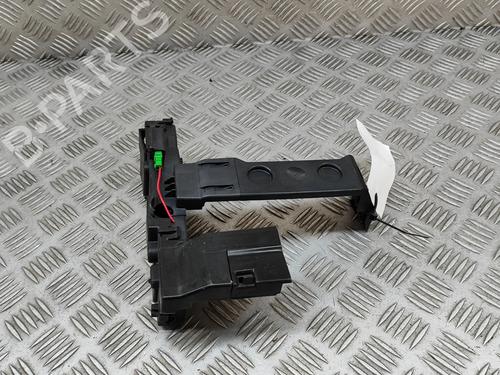 Used Fuse box VOLVO XC60 II (246) T6 Plug-In Hybrid AWD (349 hp) 28433073