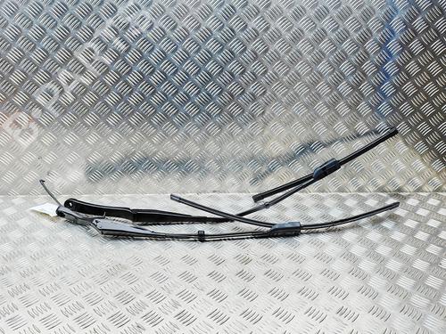 front-windshield-wiper-arm-tesla-model-3-5yj3-2017-33697616 main image