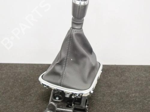 automatic-gearbox-selector-renault-kadjar-ha_-hl_-15-dci-110-hla3-341042886r-9617840-2015-6760956 main image