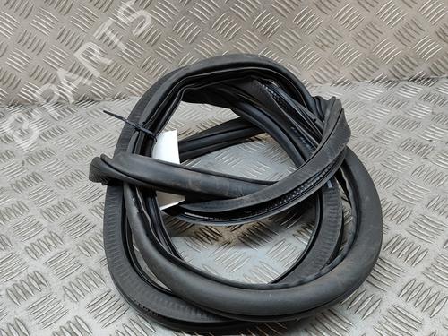 Rubber door seal SKODA ENYAQ iV SUV (5AZ) 80 | BP28551935C142 