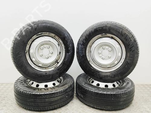 BP31902765C45 main image