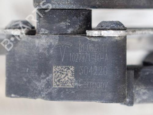 Elektronisk sensor TESLA MODEL S (5YJS) 75D AWD (525 hp) 20233037