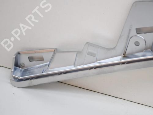 Console centrale TESLA MODEL Y (5YJY) EV Performance All-wheel Drive | BP27752704I22 