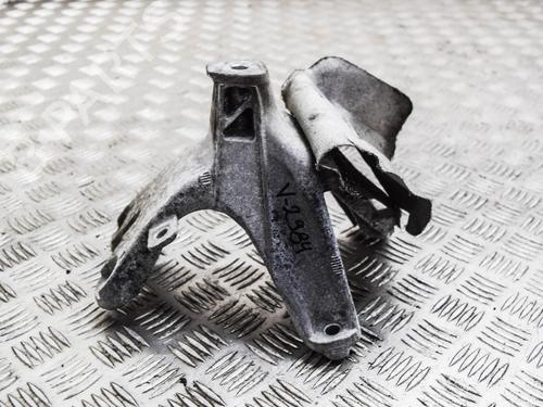Used Engine mount AUDI A5 Sportback (8TA) 2.0 TDI (177 hp) 14622735