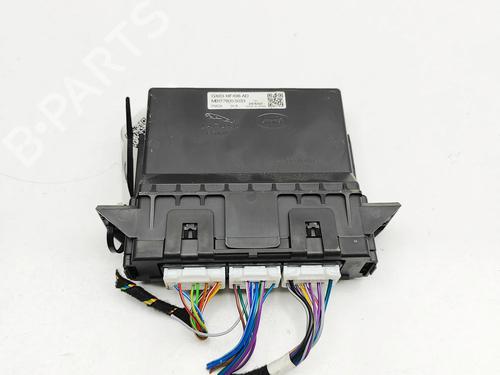 Używane Panel klimatyzacji / ogrzewania JAGUAR F-PACE (X761) 2.0 TD4 AWD (180 hp) 30621366