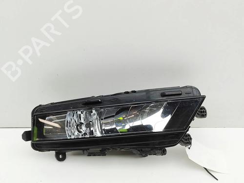 Used Right front fog light SKODA OCTAVIA III Combi (5E5, 5E6) 2.0 TDI (150 hp) 30644443