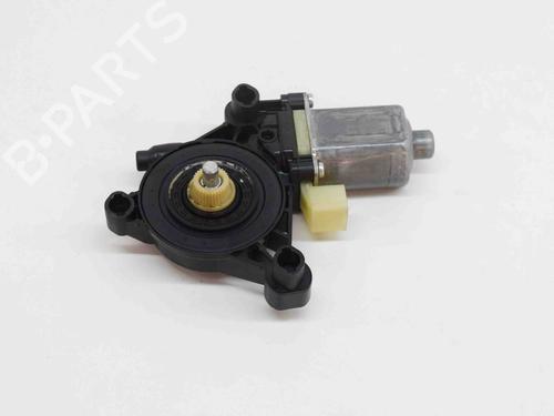 Rudehejsemotor forskærm venstre AUDI A4 B9 (8W2, 8WC) 1.4 TFSI (150 hp) 6768547