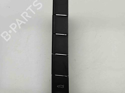 Used Switch SKODA SUPERB III (3V3) 1.6 TDI (120 hp) 24975559