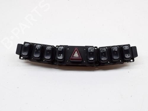 Used Switch MERCEDES-BENZ S-CLASS (W220) S 400 CDI (220.028, 220.128) (250 hp) 9628408