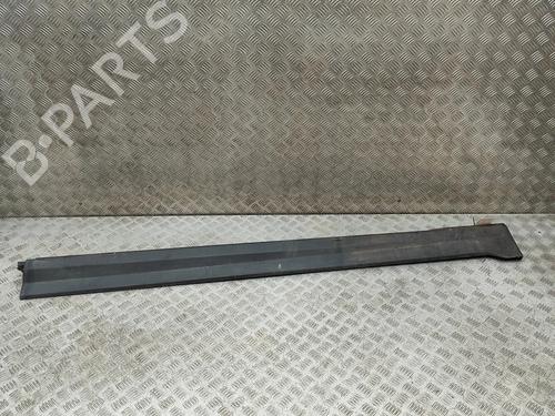 Used Right sideskirt Right sideskirt LAND ROVER FREELANDER 2 (L359) 2.2 TD4 4x4 (150 hp) 27240208 27240208
