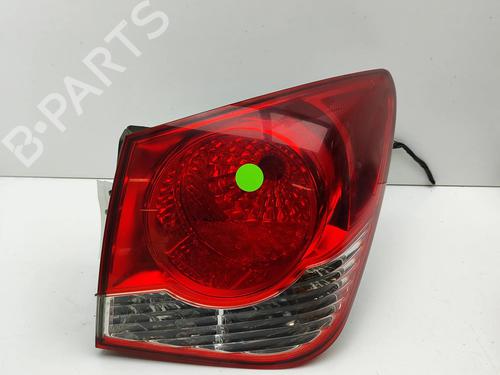 Used Right taillight CHEVROLET CRUZE (J300) 2.0 CDI (125 hp) 25787302