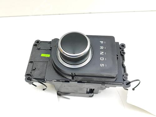 Used Gear lever Gear lever LAND ROVER RANGE ROVER EVOQUE (L538) 2.0 D 4x4 (180 hp) 39930240 39930240