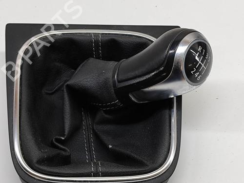 Used Shift knob VW GOLF VI (5K1) 2.0 TDI (136 hp) 22999107