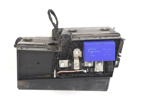 Used Fuse box VOLVO V40 Hatchback (525) D2 (114 hp) 30211735