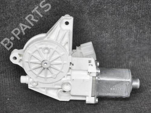 Used Right front window motor MERCEDES-BENZ M-CLASS (W166) ML 350 (166.058) (306 hp) 8826304