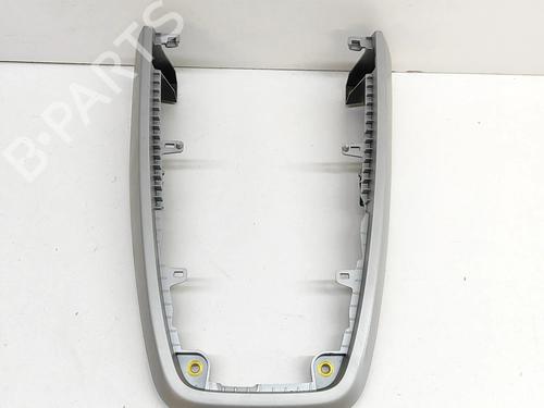 Used Middle console AUDI Q4 E-TRON Sportback (F4N) 35 (170 hp) 28553885