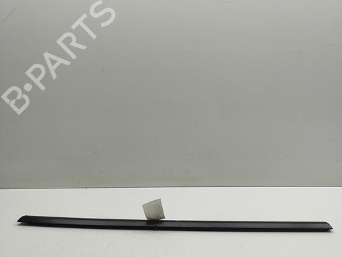 Used Door moulding trim TESLA MODEL Y (5YJY) Long Range All-wheel Drive (514 hp) 30856748