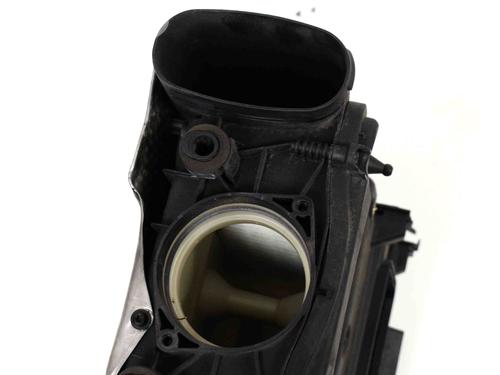 Air filter box MERCEDES-BENZ C-CLASS (W204) C 220 CDI (204.002) | BP30266785M87