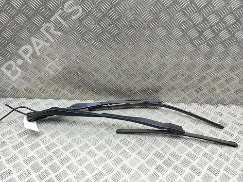 Used Front windshield wiper arm Front windshield wiper arm 33382826 33382826