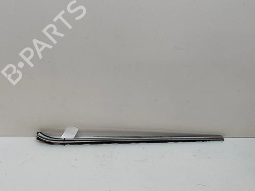 Used Door moulding trim PEUGEOT 308 II (LB_, LP_, LW_, LH_, L3_) 1.6 HDi / BlueHDi 115 (115 hp) 18958876