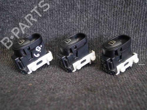 Høyre bak elrute bryter MERCEDES-BENZ C-CLASS (W203) C 180 Kompressor (203.046) (143 hp) 6724022