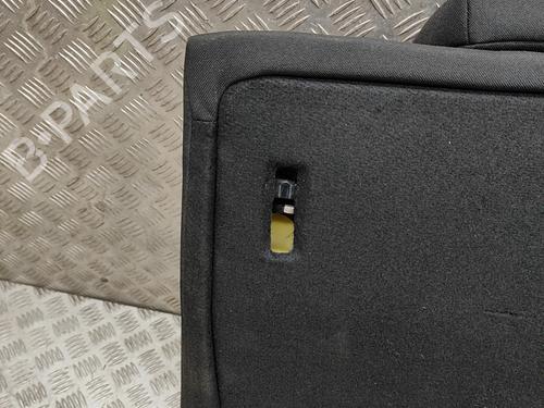 Rear seat PEUGEOT 3008 II SUV (MC_, MR_, MJ_, M4_) Hybrid 180 (M4DGLU) | BP30178124C17