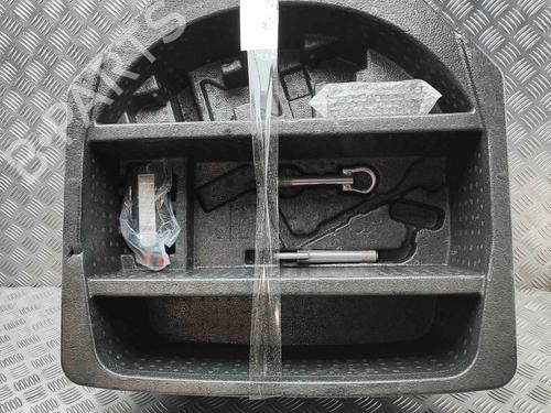 Used Other Other TOYOTA AURIS Estate (_E18_) 1.8 Hybrid (ZWE186_, ZWE186R, ZWE186H) (136 hp) 29510949 29510949