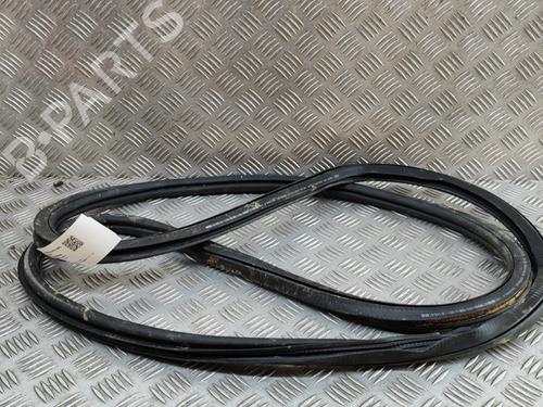 Used Rubber door seal AUDI Q2 (GAB, GAG) 35 TFSI (150 hp) 28675087
