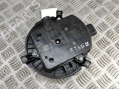 Used Heater blower motor BMW X5 (G05, F95) xDrive 45 e Plug-in Hybrid (394 hp) 27217236