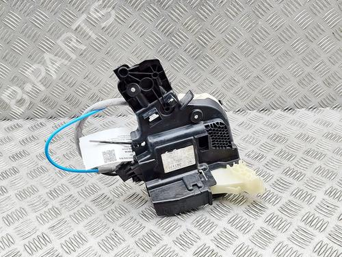 front-left-lock-mercedes-benz-e-class-convertible-a238-2017-30284908 main image