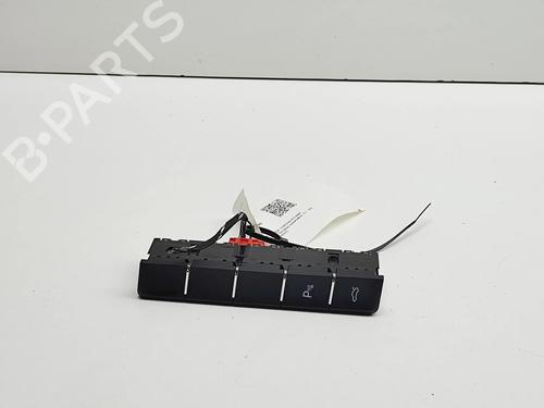 Used Switch Switch SKODA SUPERB III Estate (3V5) 2.0 TSI (220 hp) 39030334 39030334